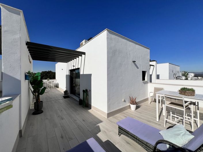 Image No.21-4 Bed Property for sale