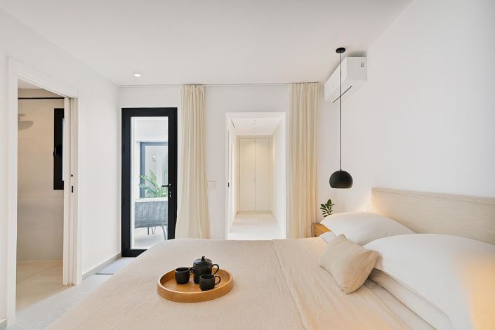 Image No.16-2 Bed Property for sale