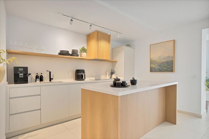 Image No.8-2 Bed Property for sale