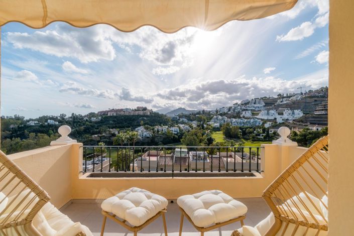 Image No.23-3 Bed Property for sale