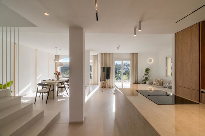 Image No.25-3 Bed Property for sale