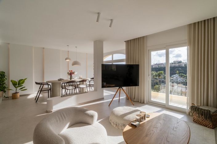 Image No.29-3 Bed Property for sale