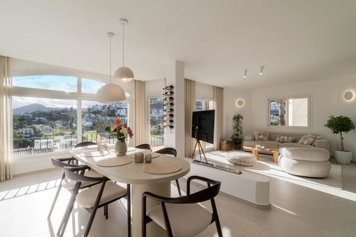 Image No.30-3 Bed Property for sale