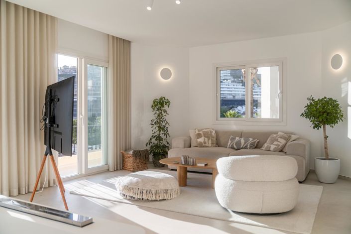 Image No.36-3 Bed Property for sale