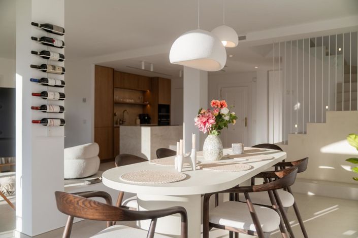 Image No.37-3 Bed Property for sale