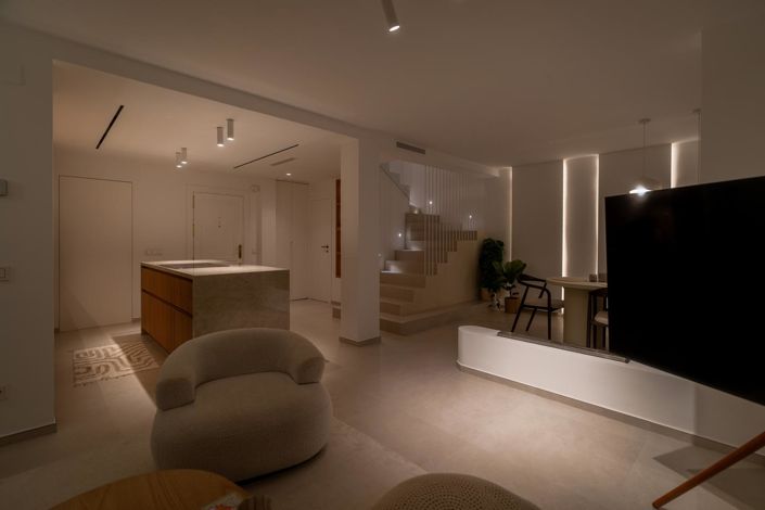 Image No.45-3 Bed Property for sale