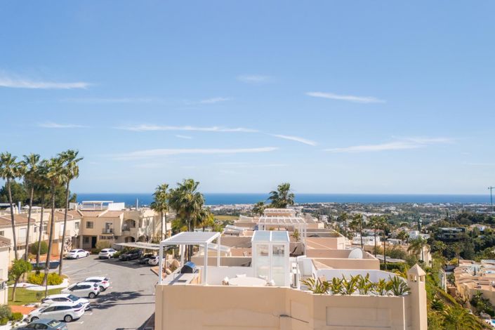 Image No.48-3 Bed Property for sale