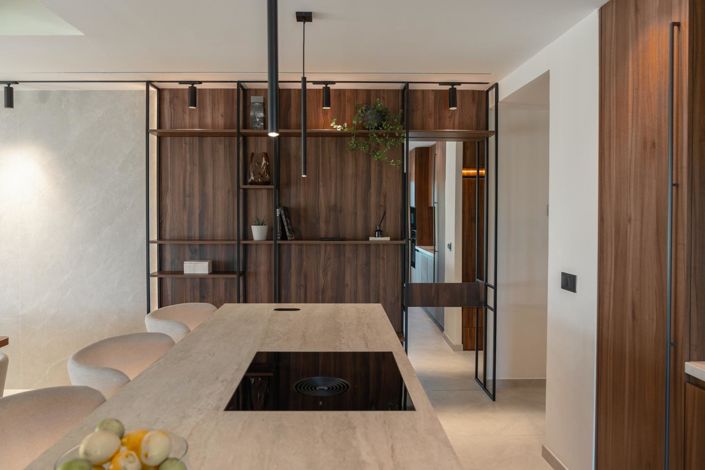 Image No.20-3 Bed Property for sale