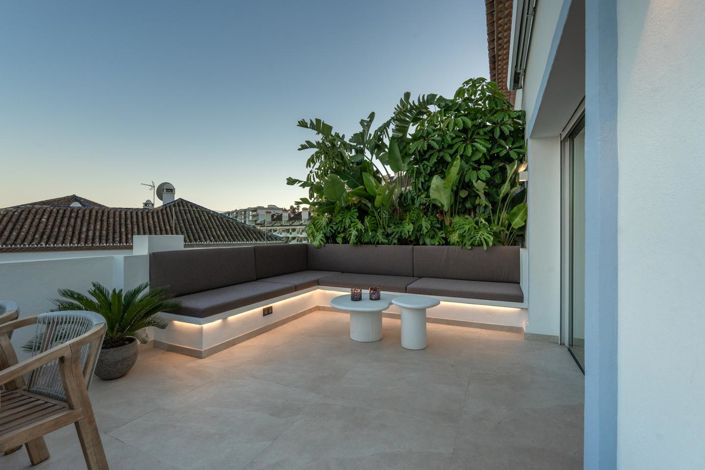 Image No.33-3 Bed Property for sale