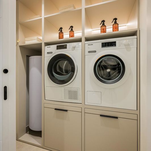 Image No.12-4 Bed Property for sale