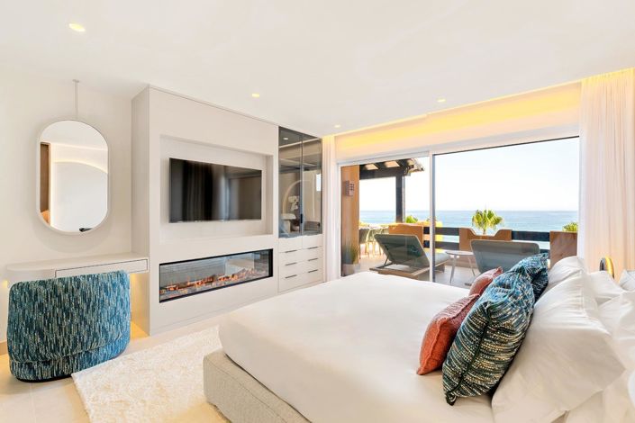 Image No.14-4 Bed Property for sale