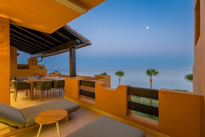 Image No.44-4 Bed Property for sale