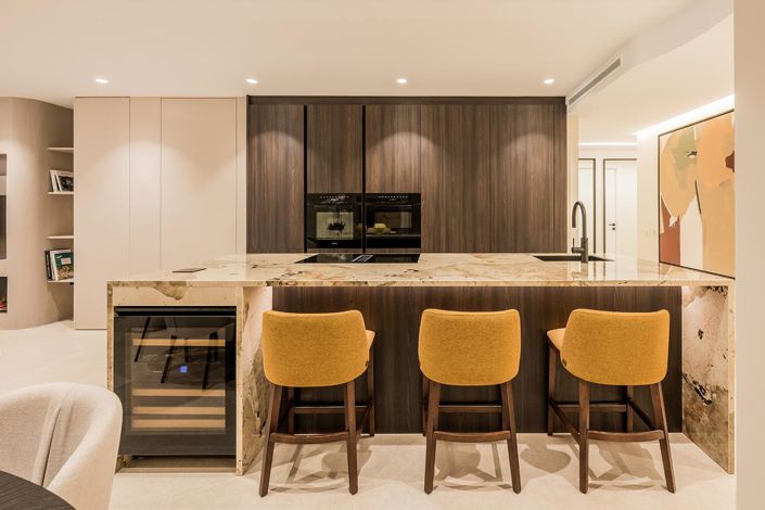 Image No.7-4 Bed Property for sale