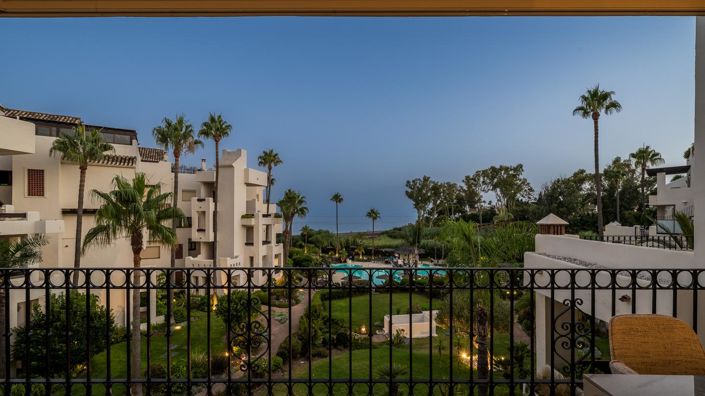 Image No.38-3 Bed Property for sale