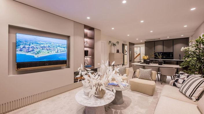 Image No.26-3 Bed Property for sale