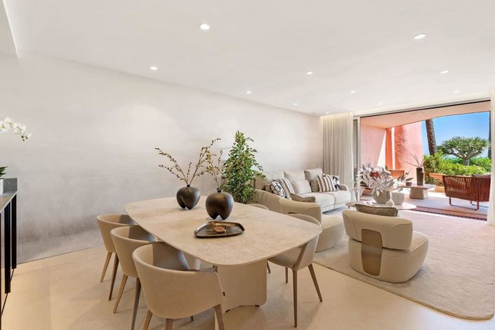 Image No.5-3 Bed Property for sale