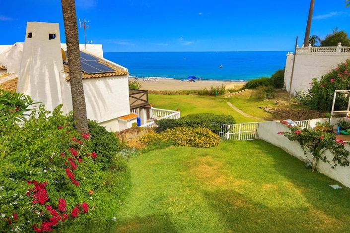 Image No.1-5 Bed Property for sale