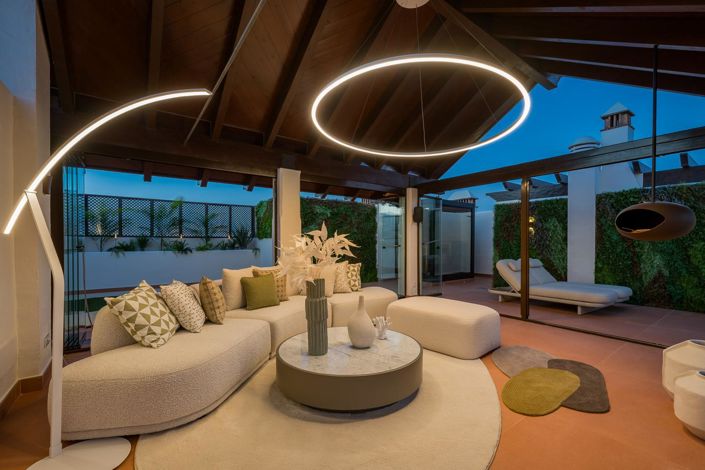 Image No.53-3 Bed Property for sale