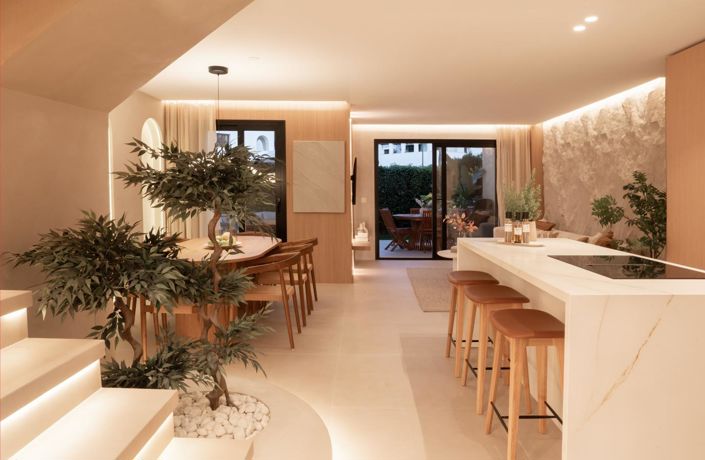 Image No.23-4 Bed Property for sale