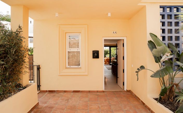 Image No.24-4 Bed Property for sale