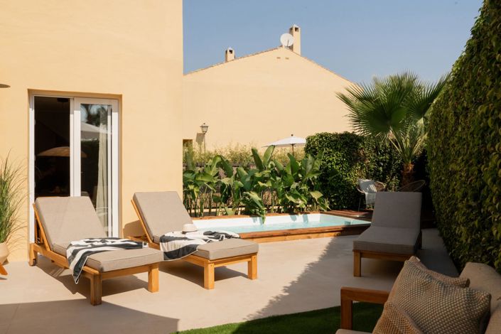 Image No.25-4 Bed Property for sale