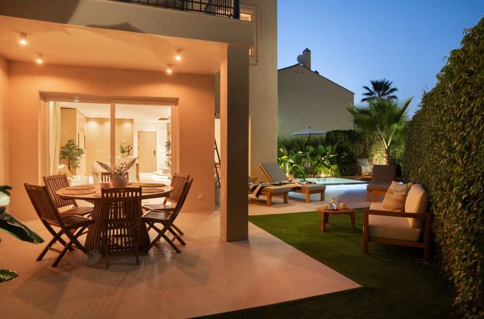 Image No.28-4 Bed Property for sale