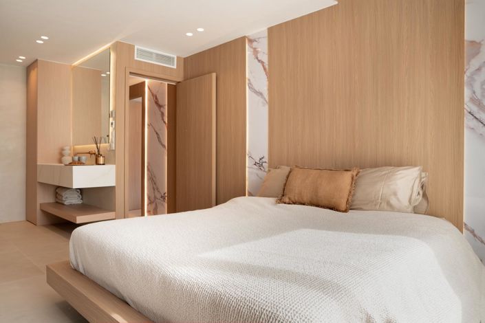 Image No.3-4 Bed Property for sale