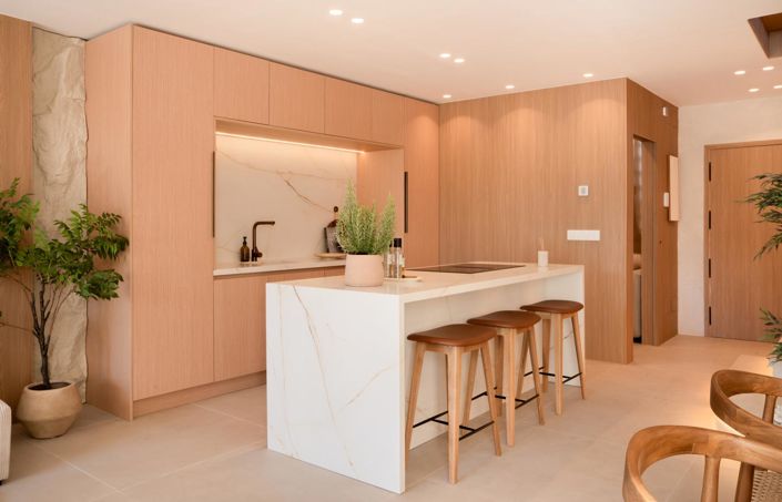 Image No.9-4 Bed Property for sale