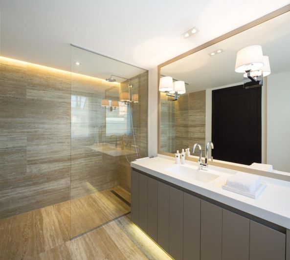 Image No.3-5 Bed Property for sale