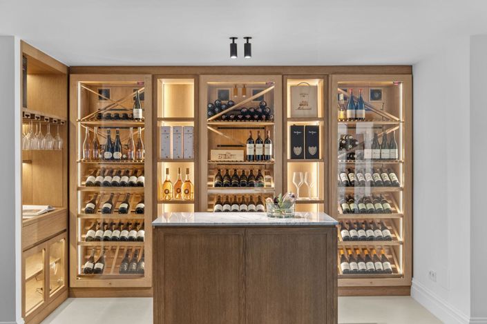 Image No.24-4 Bed Property for sale