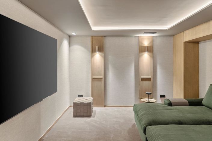 Image No.25-4 Bed Property for sale