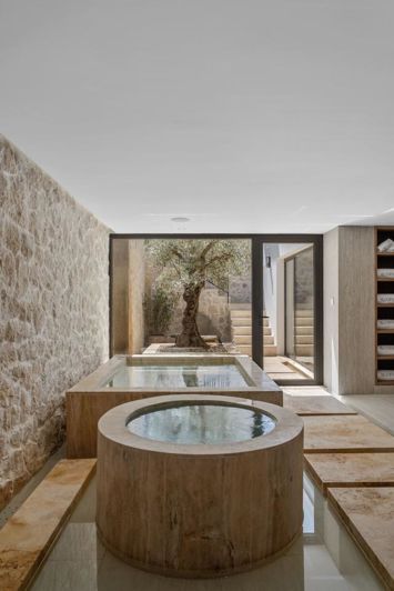 Image No.29-4 Bed Property for sale