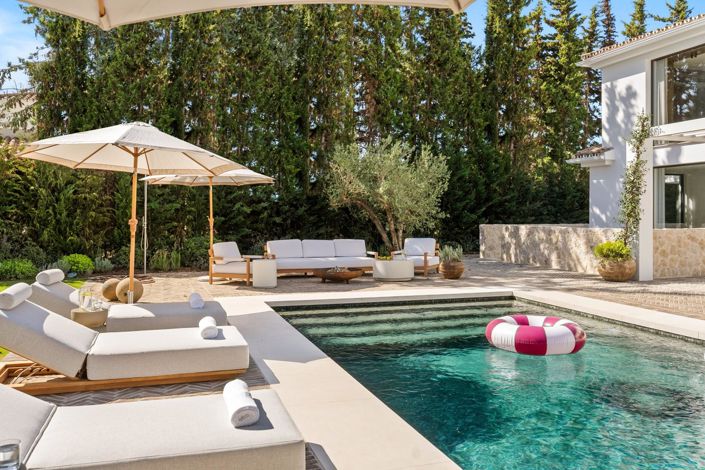 Image No.44-4 Bed Property for sale