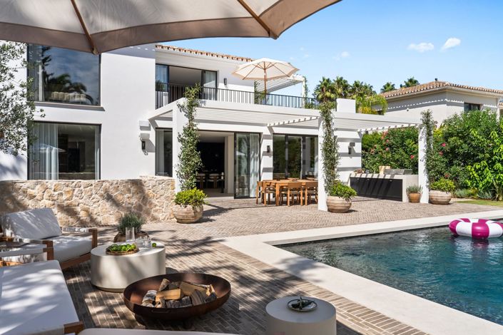 Image No.45-4 Bed Property for sale