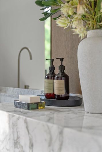 Image No.9-4 Bed Property for sale