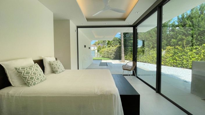 Image No.16-5 Bed Property for sale