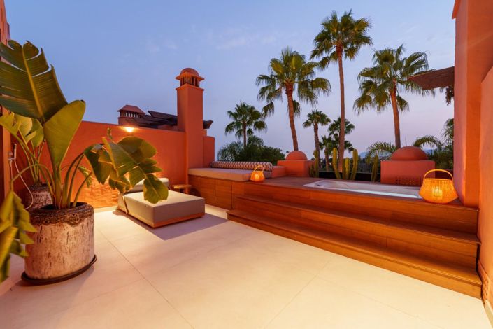 Image No.39-4 Bed Property for sale