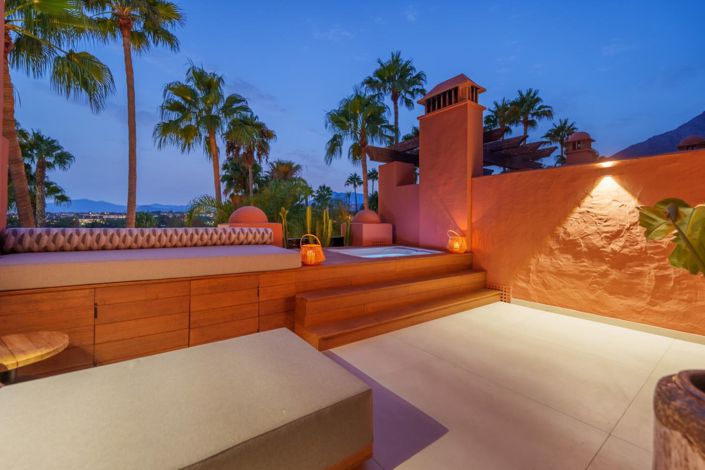 Image No.56-4 Bed Property for sale