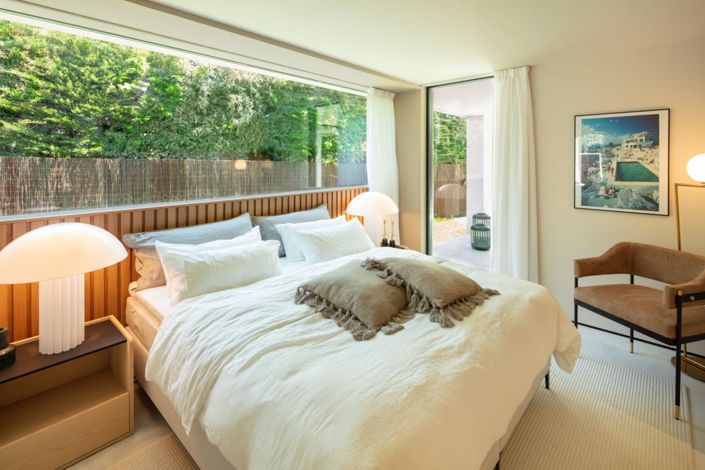 Image No.18-4 Bed Property for sale