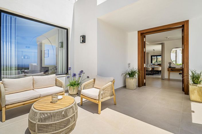 Image No.25-5 Bed Property for sale