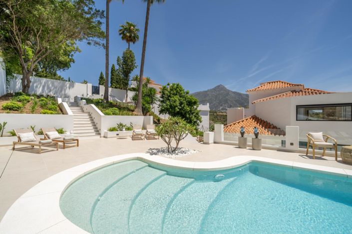 Image No.41-5 Bed Property for sale