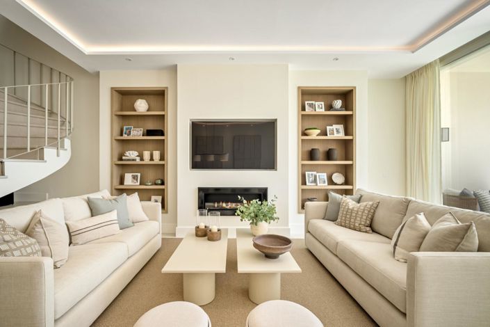 Image No.10-4 Bed Property for sale