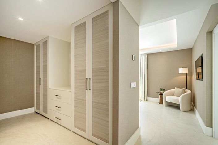 Image No.18-4 Bed Property for sale