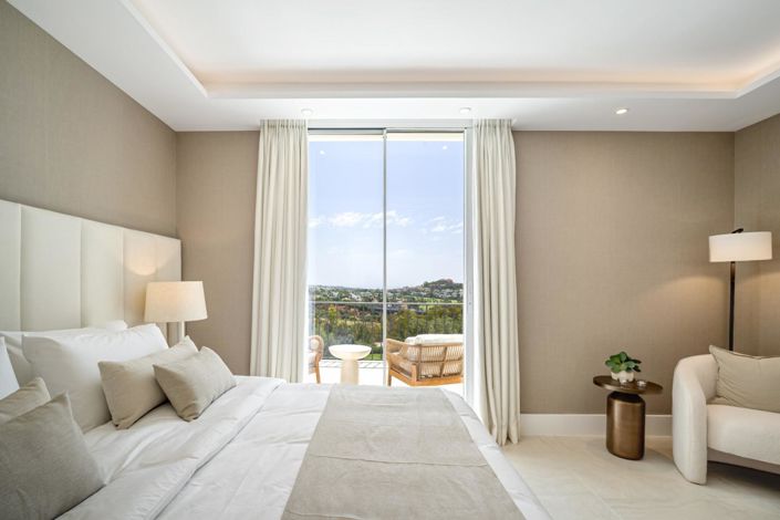 Image No.21-4 Bed Property for sale