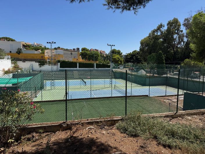 Image No.4-2 Bed Property for sale