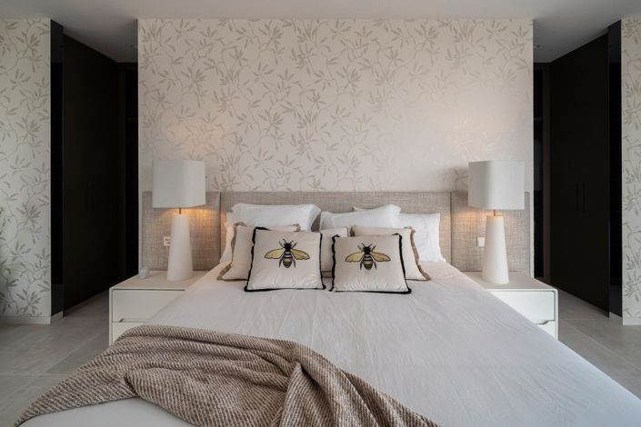 Image No.39-6 Bed Property for sale