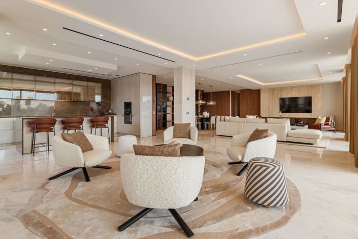 Image No.28-4 Bed Property for sale