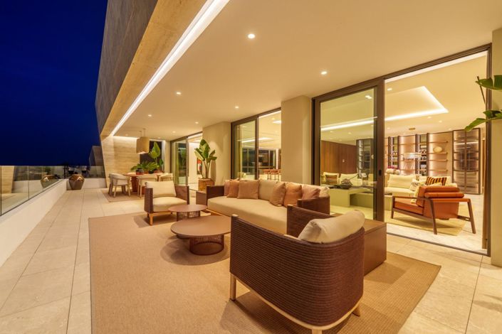 Image No.39-4 Bed Property for sale