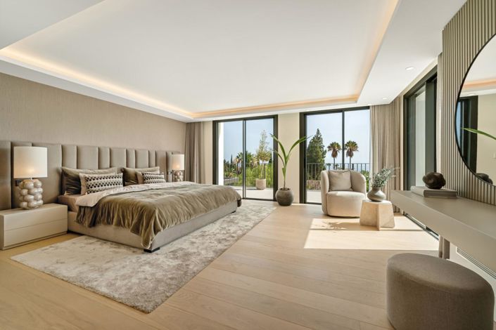 Image No.4-5 Bed Property for sale