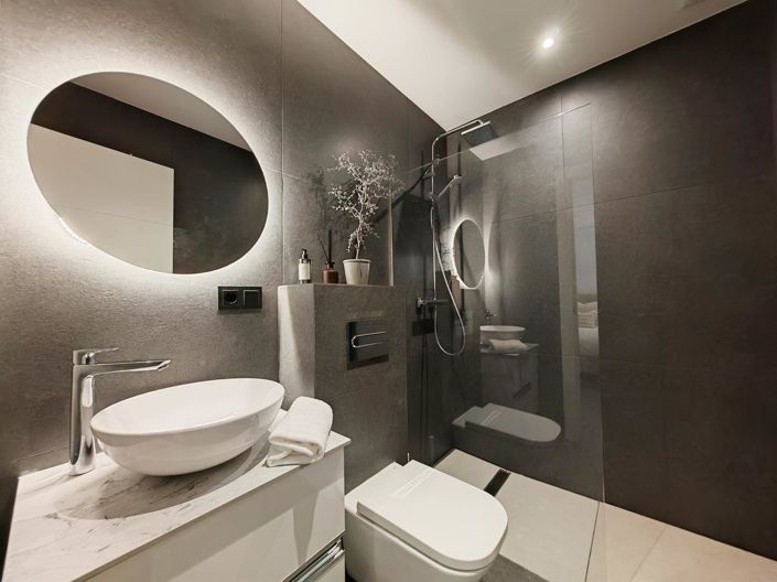 Image No.15-5 Bed Property for sale